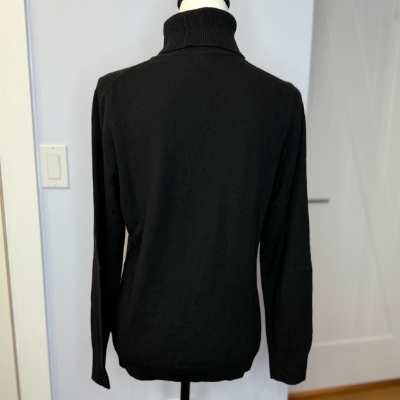 Talbots Black !00% Cashmere Turtleneck Sweater. Size L Excellent condition! - Picture 3 of 7